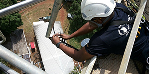 What does a divisible duct seal do on a micro coupler?